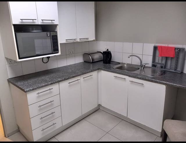 220M² OFFICE TO LET IN BRYANSTON